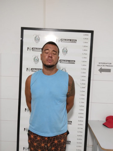 Acusado de homicídio em São Paulo é preso em Linhares, onde ganhava a vida como cantor