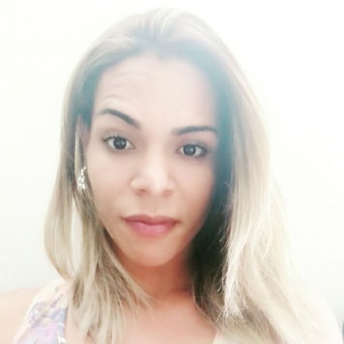 Corpo de travesti morta a tiros na BR 101, em São Mateus, é liberado do SML de Linhares