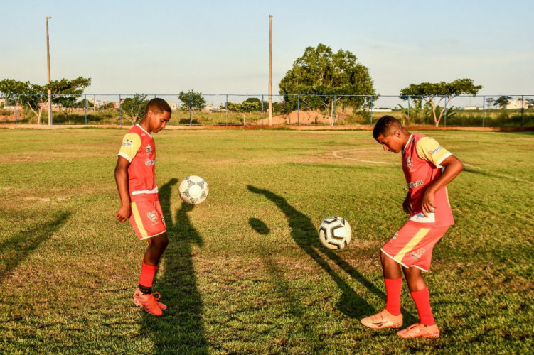 Jovens linharenses despertam interesse de grandes clubes do futebol brasileiro